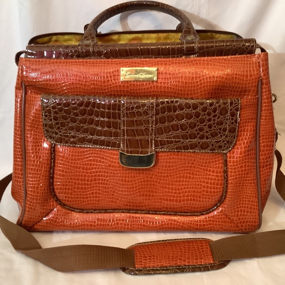 Samantha Brown Handbags - EUC Samantha Brown orange travel satchel carryon crossbody  bag